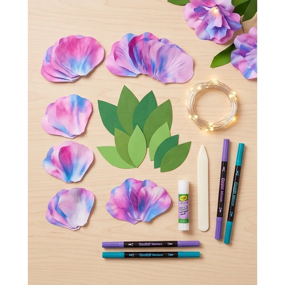 Crayola Signature Make Your Own Flower String Lights DIY Craft Kit Purple‎ LED